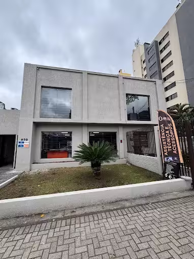 Serviço de busca e entrega de TV no bairro Mercês Curitiba